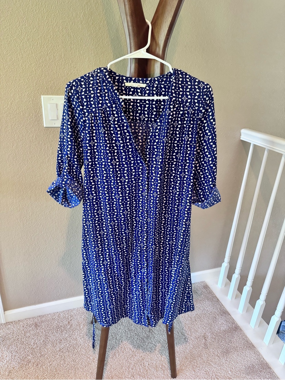 41 Hawthorn Navy Blue Printed V-Neck Midi Dress